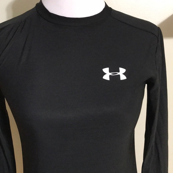 UNDER ARMOUR FITTED TOP - Picture 2 of 4